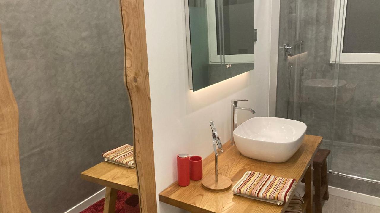 Cristalia,Roof Terrace In City Center, Garage, Netflix 75Inch Tv 푼샬 외부 사진